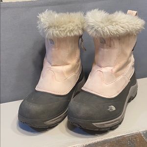 The North Face girls size 3 waterproof boots